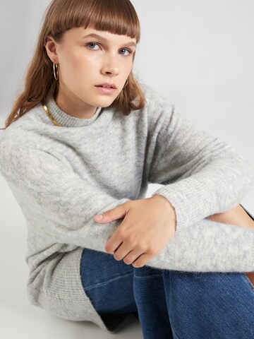 Pullover 'Ellie' di OBJECT in grigio