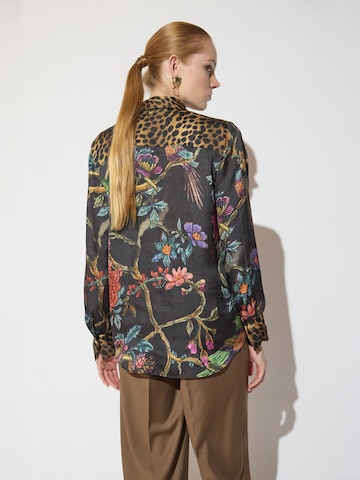 Camicia da donna di Lola Casademunt in nero: dietro