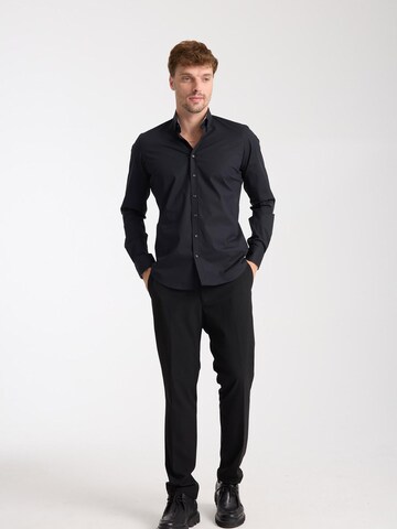 Slim fit Camicia business 'Leonardo Sport Poplin Stretch Man Shirt Black' di 7Camicie in nero