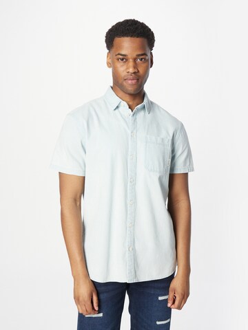 Coupe regular Chemise BLEND en bleu : devant