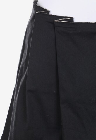 Drina Skirt in L in Black
