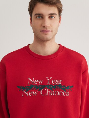 Mavi Sweatshirt 'New Year' in Rot