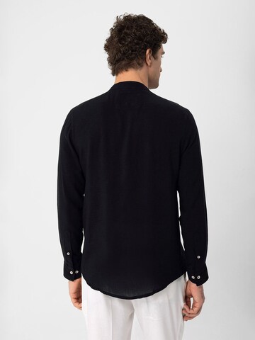 Antioch Regular fit Button Up Shirt in Black
