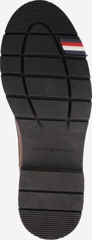 TOMMY HILFIGER - Botas con cordones en marrón