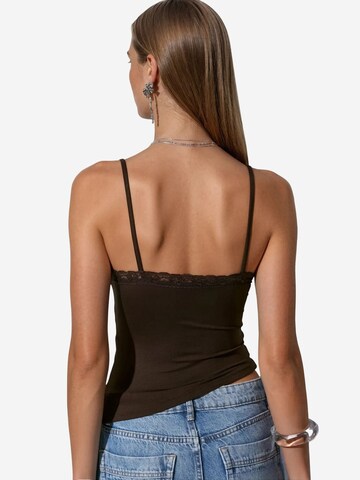 Busem Top 'Tanktops & Camis' - barna