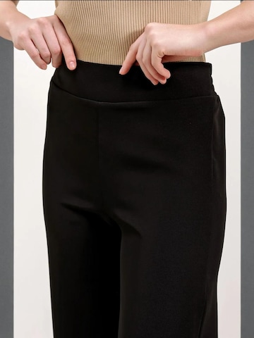 Wide leg Pantaloni di Bigdart in nero
