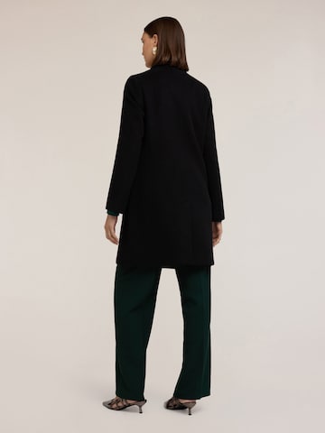 Cappotto invernale di MOTIVI in nero