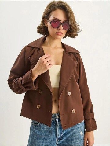 Bianco Lucci Tussenmantel in Bruin