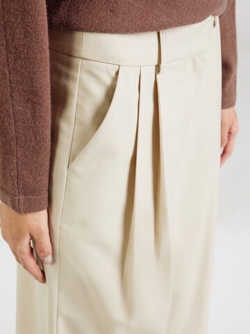 ABOUT YOU Loose fit Pleat-front trousers 'Elisabeth' in Beige