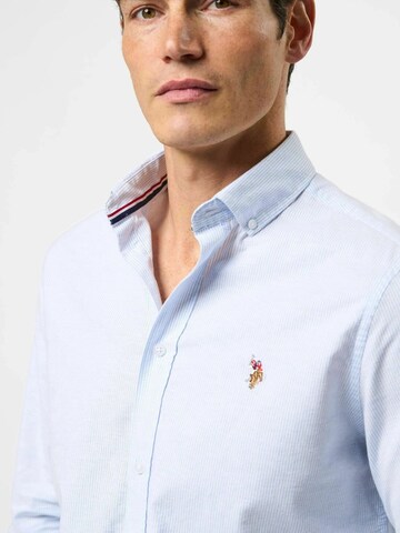 U.S. POLO ASSN. Regular Fit Paita ' Esmar ' värissä sininen