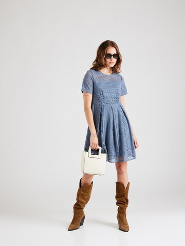 VERO MODA Šaty 'HONEY' – modrá