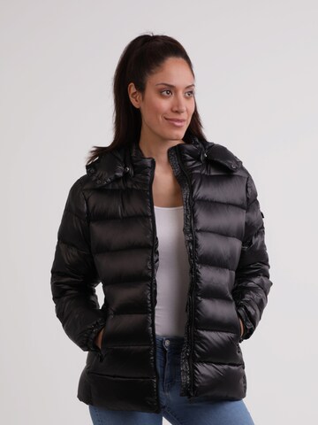 Veste d’hiver CASH-MERE.CH en noir : devant