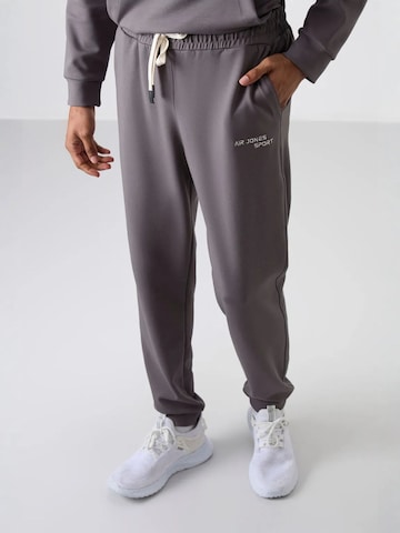 Tommy Life Tracksuit in Grey