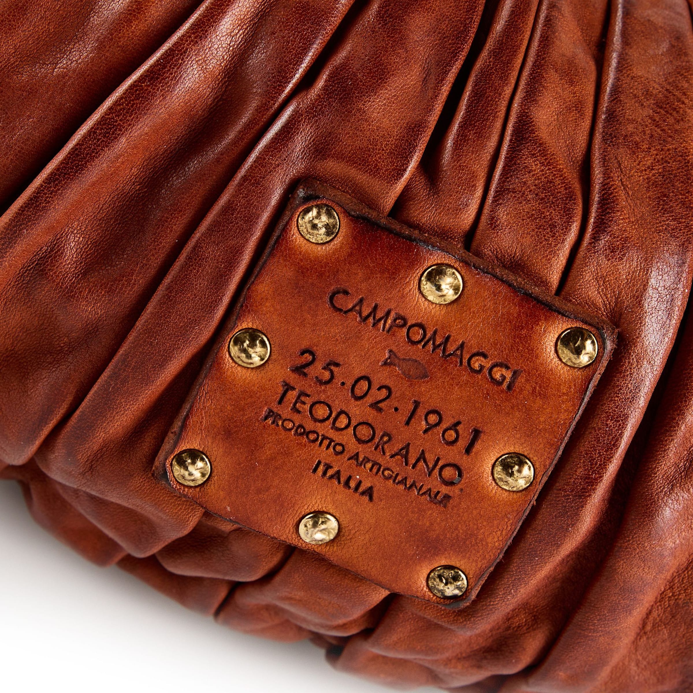 Campomaggi Shoulder bag 'Luna' in Brown