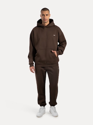 Effilé Pantalon Smilodox en marron