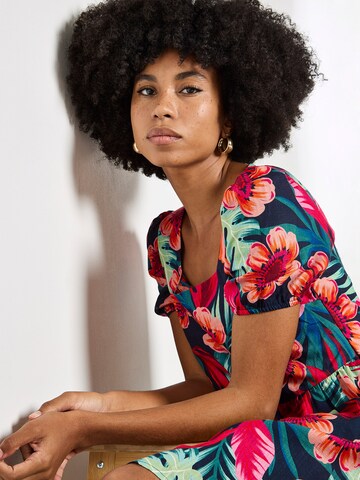 Robe ' ' Apricot en rose