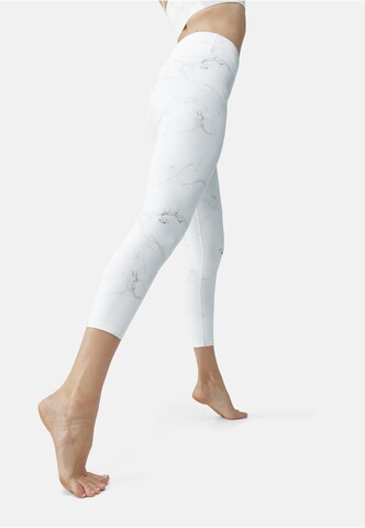 Born Living Yoga Skinny Sports trousers 'Helio' in White
