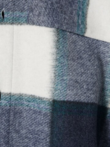 Bershka Comfort Fit Košeľa - Modrá