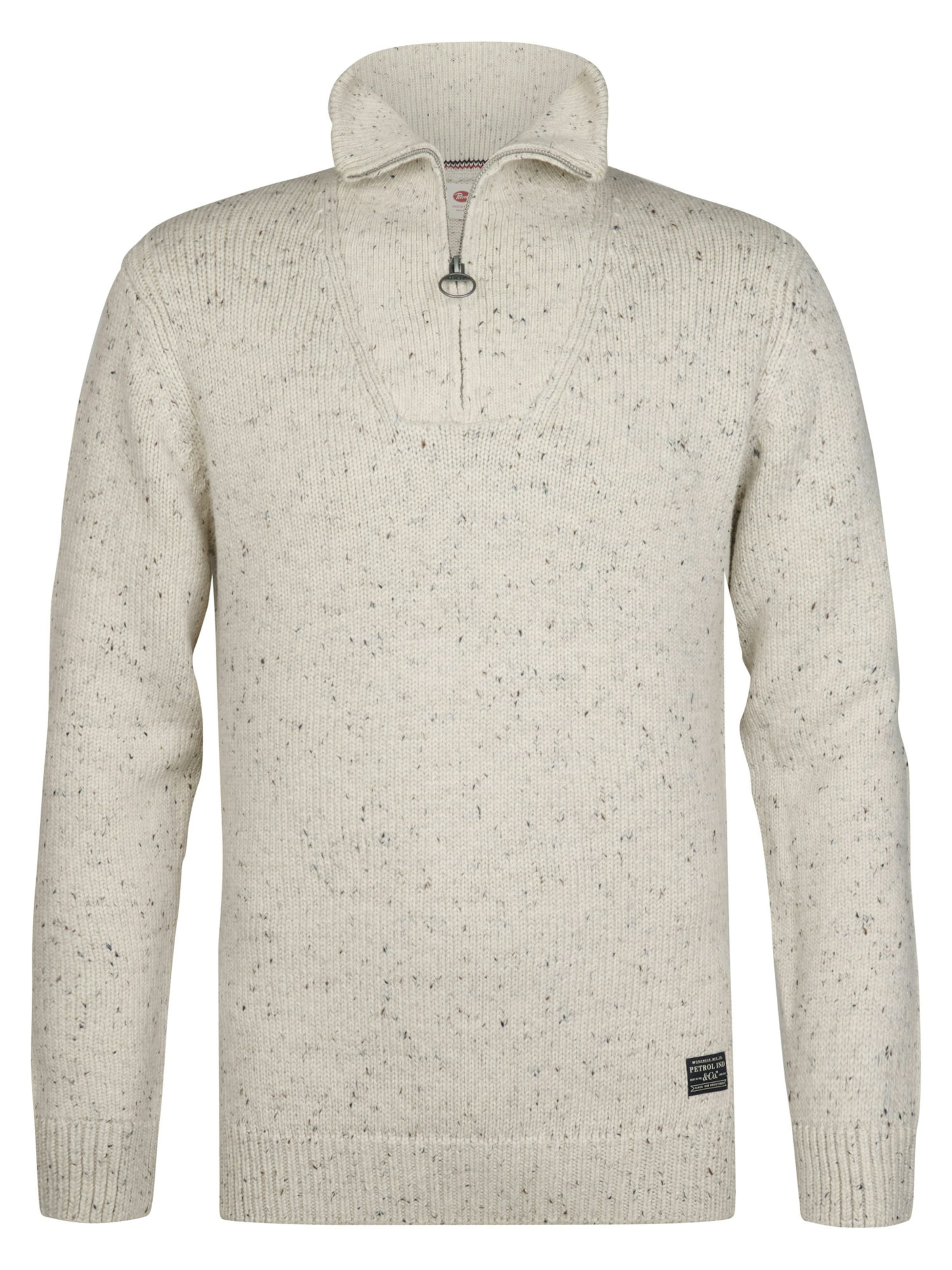 Pullover di Petrol Industries in bianco: frontale