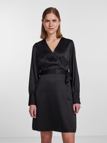 PIECES Kleid 'SILJA' in Schwarz: predná strana