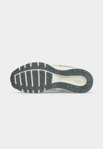 Nike Sportswear Sneakers 'P-6000' i grå