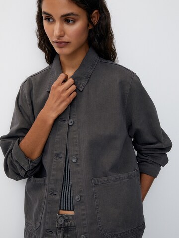 Pull&Bear Between-Season Jacket in Grey