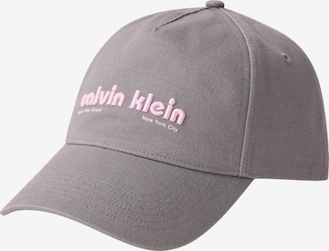 Calvin Klein Jeans Cap in Grey: front