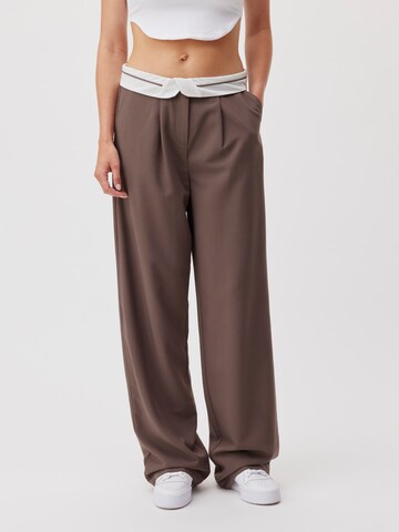 LeGer by Lena Gercke Loose fit Trousers 'Alannah' in Grey: front