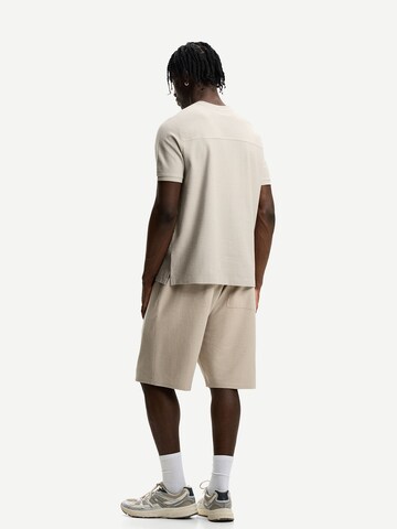 Bershka Shirt in Beige