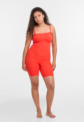 Lykkeland Atelier Shaping pant in Red
