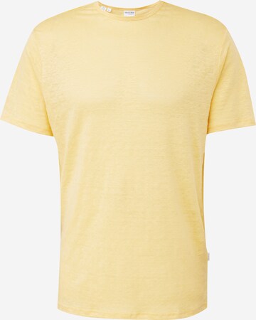 T-Shirt 'Bet' SELECTED HOMME en jaune : devant