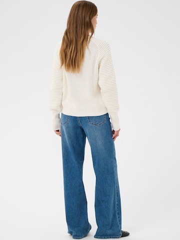 balta Kaffe Megztinis 'KAMone'