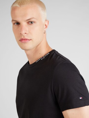 TOMMY HILFIGER T-Shirt in Schwarz