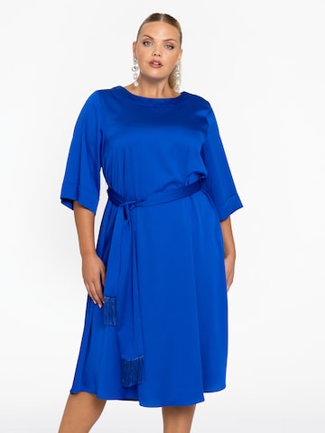 Robe YOEK en bleu : devant