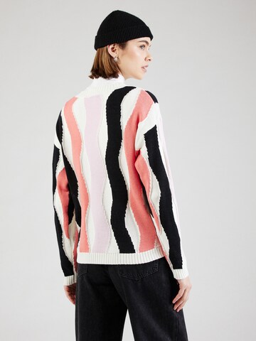 Pull-over 'OMA' b.young en blanc