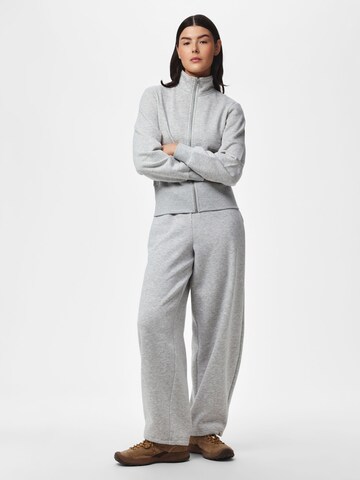 PIECES Loosefit Broek 'PCSali Chilli' in Grijs