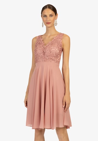 Kraimod Φόρεμα σε ροζ: μπροστά
