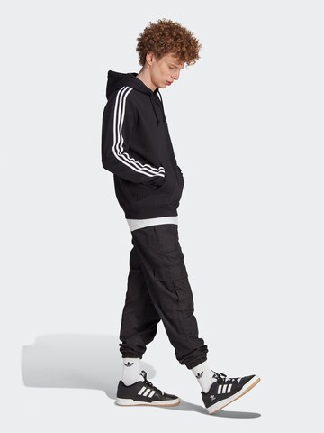 ADIDAS ORIGINALS Sweatshirt 'Adicolor Classics' in Black