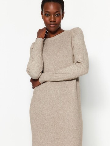 Abito in maglia di Trendyol in marrone