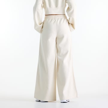 new balance Wide leg Broek 'Brushed Coastal Fleece Pant' in Wit