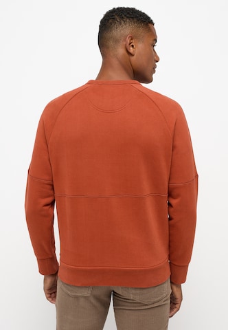 MUSTANG Sweatshirt in Rot