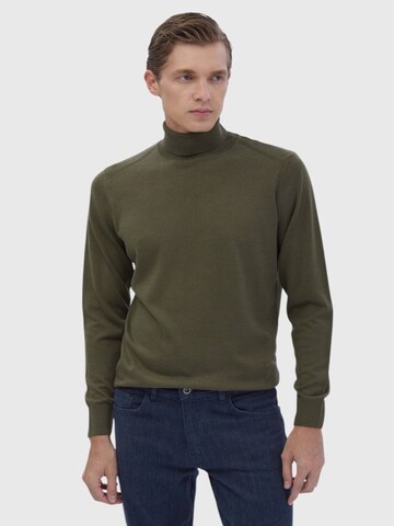 Ramsey Sweater in Green: front