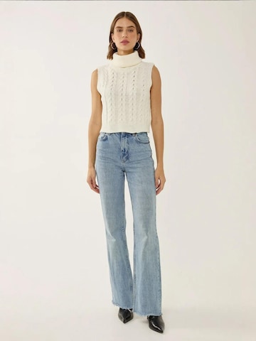Pullover di Hiccup in bianco
