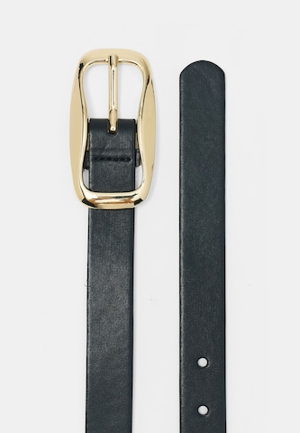 Cintura di Pull&Bear in nero