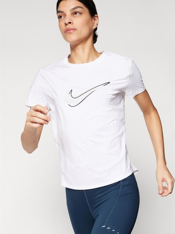 T-shirt fonctionnel 'One' NIKE en blanc
