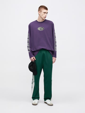 ADIDAS ORIGINALS T-shirt i lila