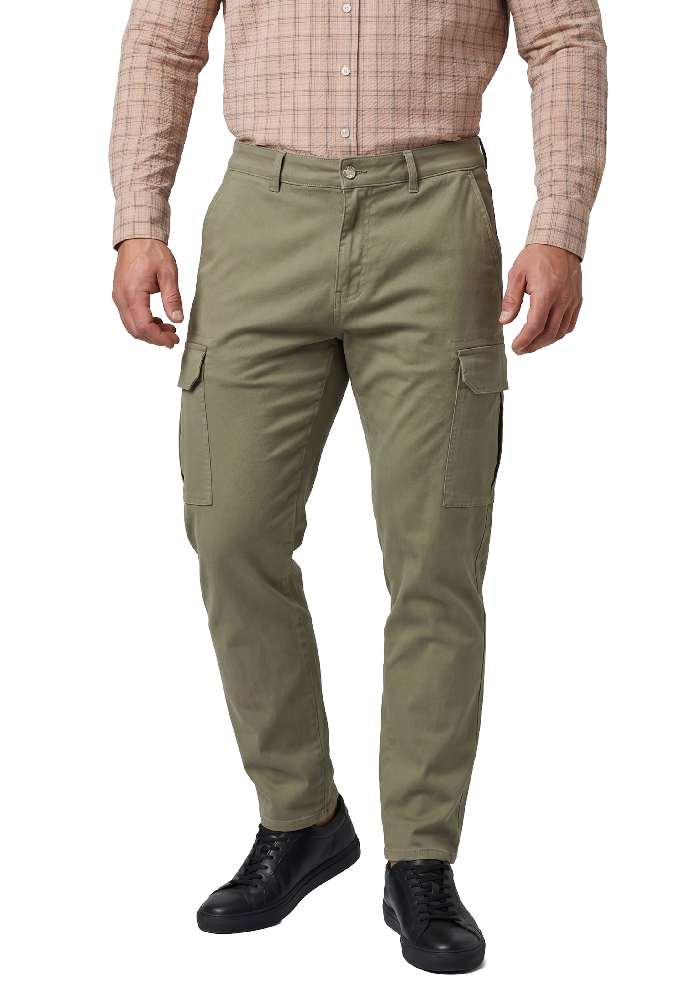 Men Plus Loose fit Jeans in Green