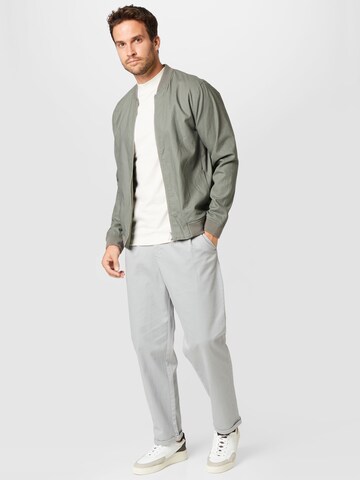 Loosefit Pantalon à pince BURTON MENSWEAR LONDON en gris