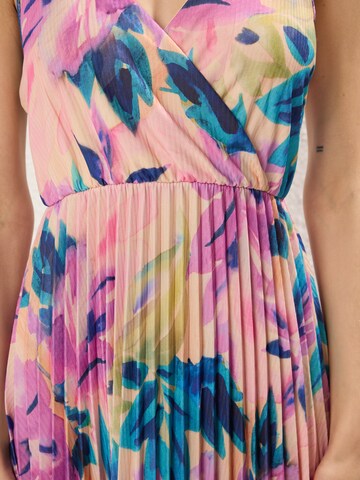 Trendyol Zomerjurk in Roze