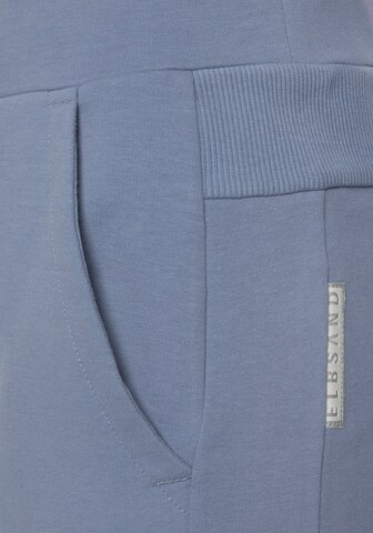 Tapered Pantaloni di Elbsand in blu